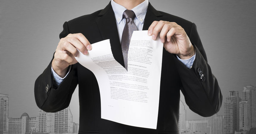 Extinci�n de los contratos de trabajo por disoluci�n de la personalidad jur�dica de la empresa contratante